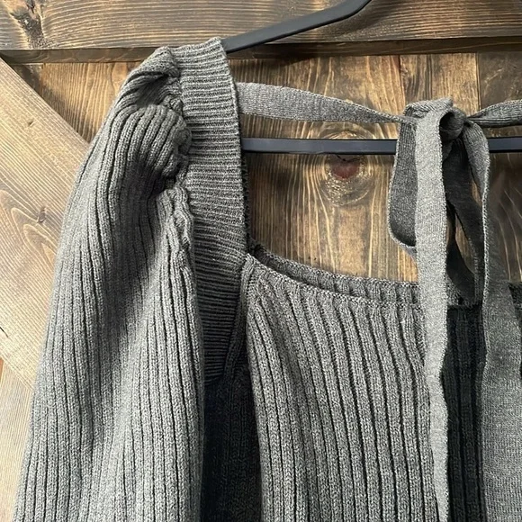 WAYF Puff Sleeve Mini Sweater Dress - Picture 4 of 6